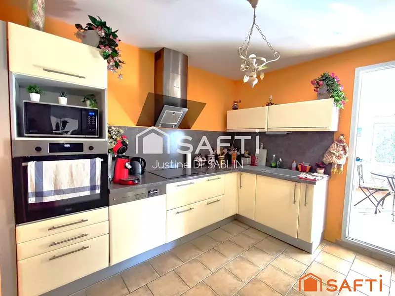 Maison, 159 m²