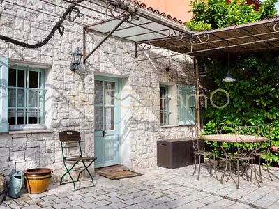 Maison, 267 m²