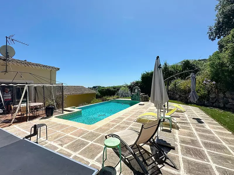 Maison, 330 m²