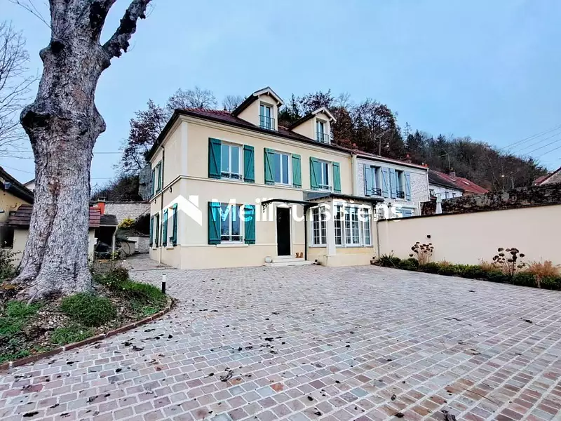 Maison, 170 m²
