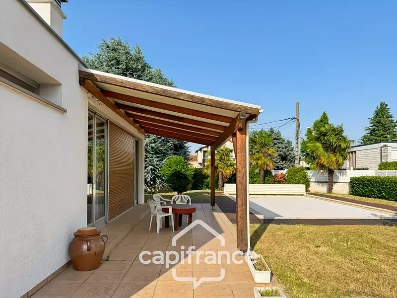 Maison, 99 m²