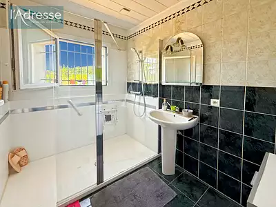 Maison, 77 m²