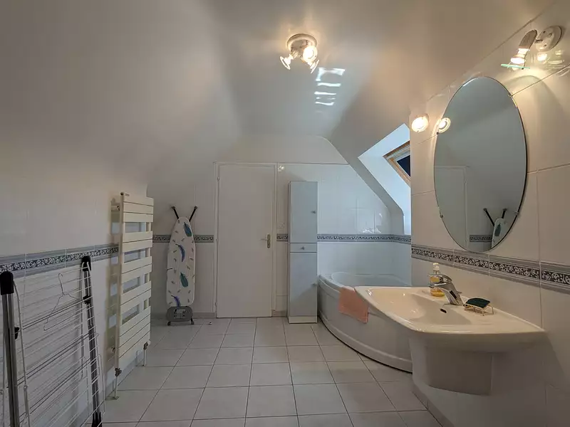 Maison, 166 m²