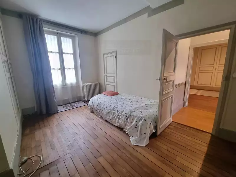 Maison, 250 m²