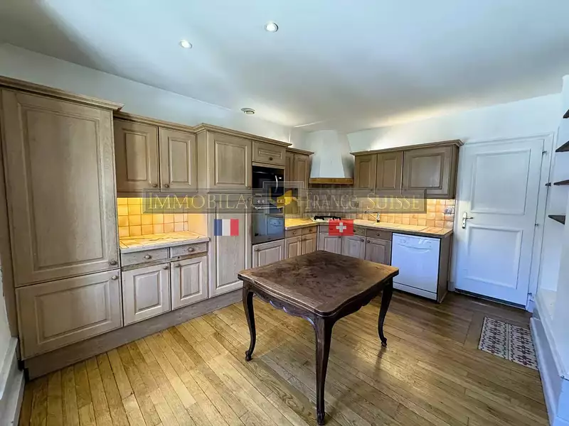 Appartement, 243 m²