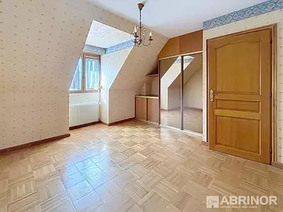 Maison, 220 m²