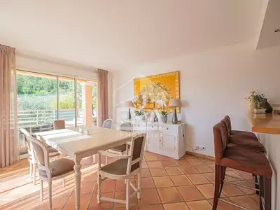 Maison, 220 m²