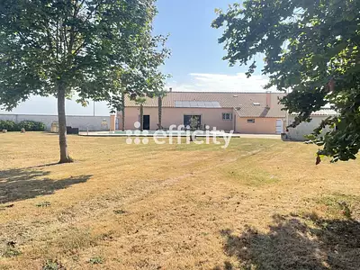 Maison, 245 m²