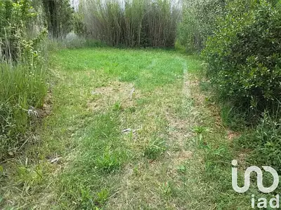 Terrain, 1 300 m²