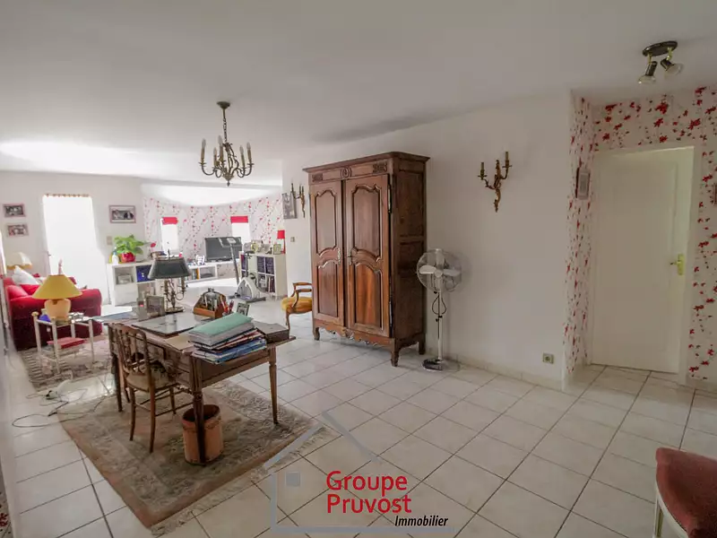 Maison, 280 m²