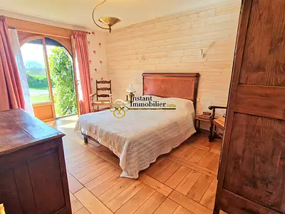Maison, 240 m²