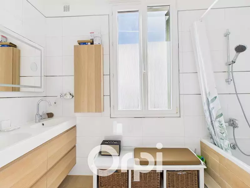 Maison, 121 m²