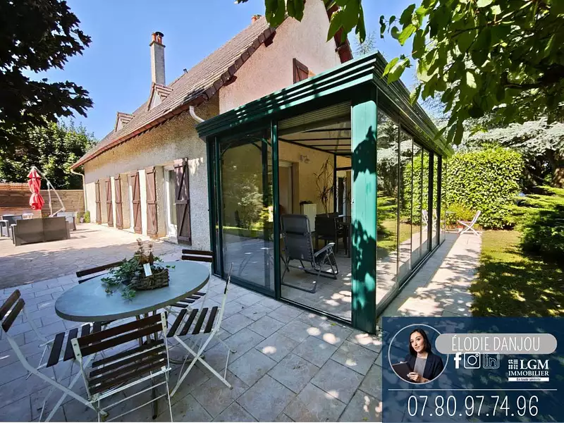 Maison, 180 m²