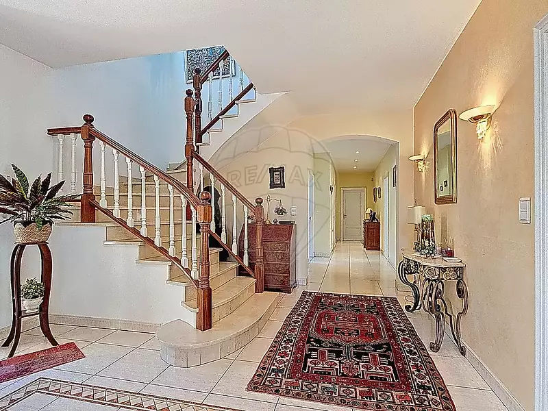 Maison, 310 m²
