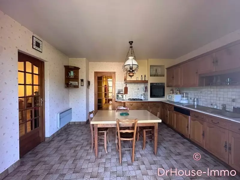 Maison, 182 m²