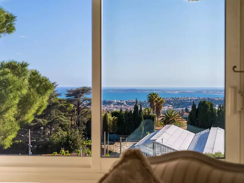 Maison, 338 m²