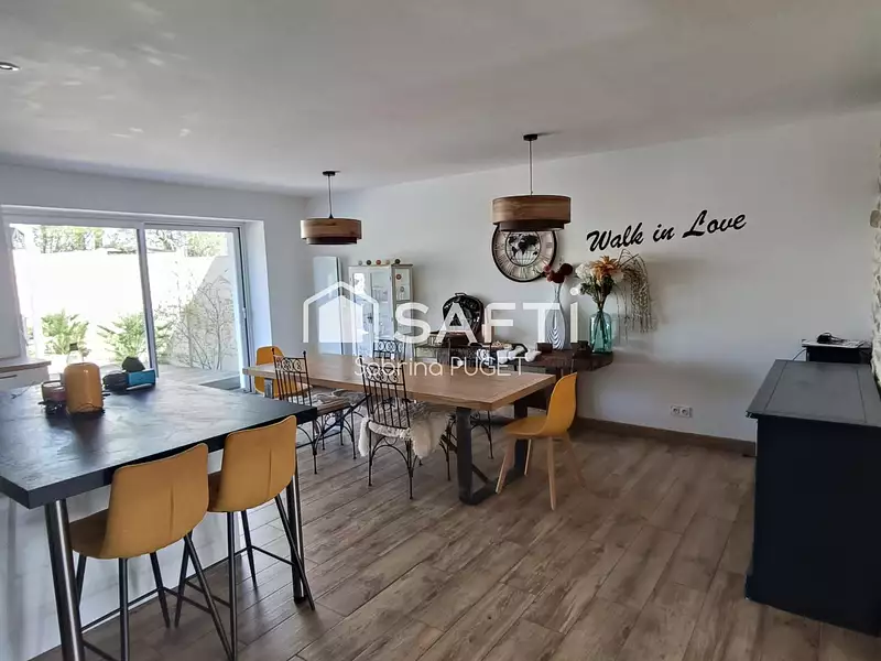 Maison, 171 m²