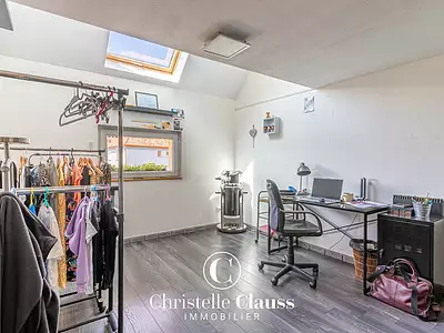 Maison, 245 m²