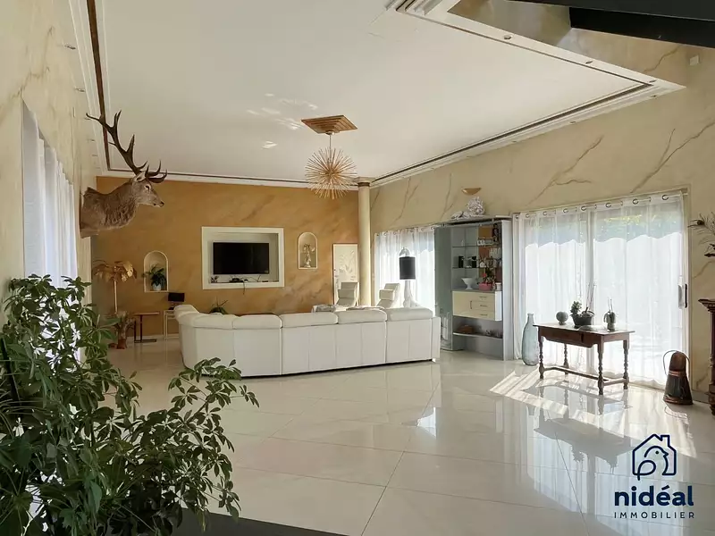 Maison, 450 m²