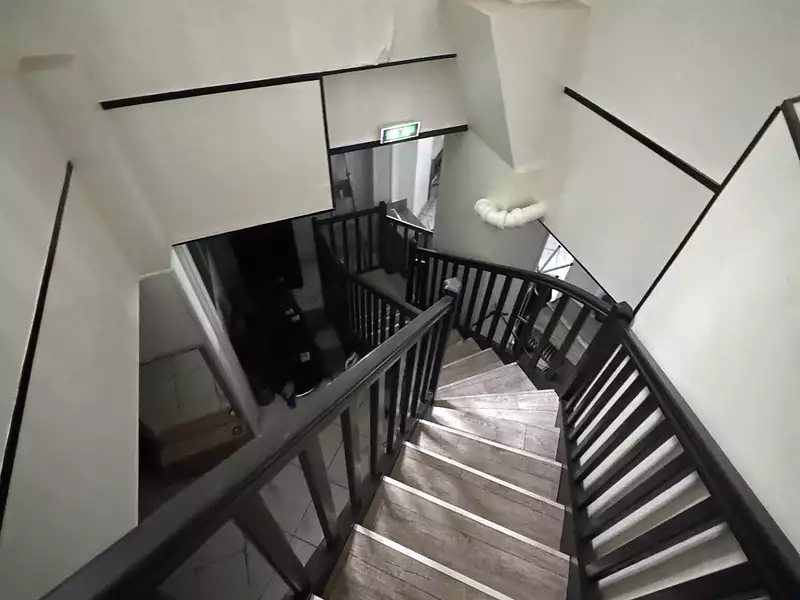 Divers, 239,69 m²