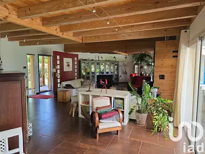 Maison, 243 m²