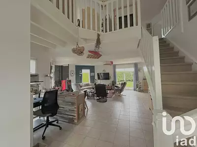 Maison, 194 m²