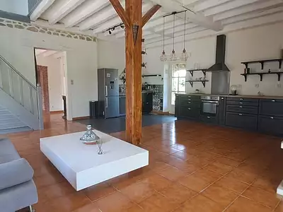 Maison, 196 m²