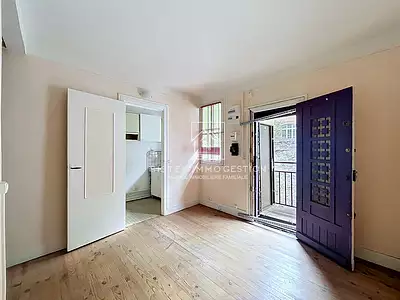 244 650 € 9 278 €/m² Appartement • 26,37 m² • 2 pièces • 1 chambre Paris 17ème (75017)