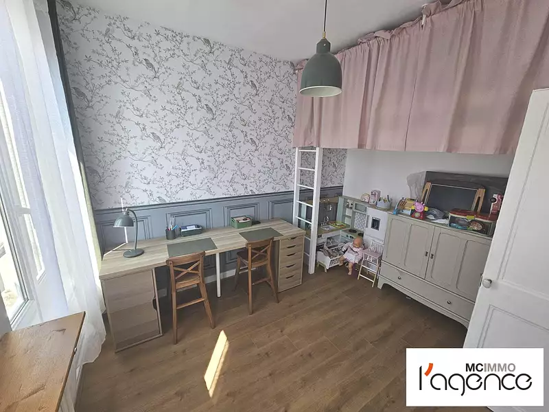 Maison, 180 m²
