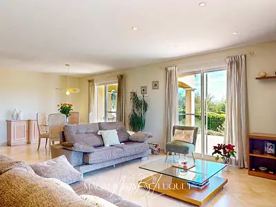 Maison, 153 m²