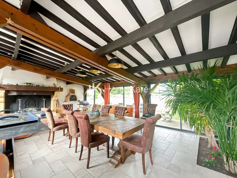Maison, 263 m²