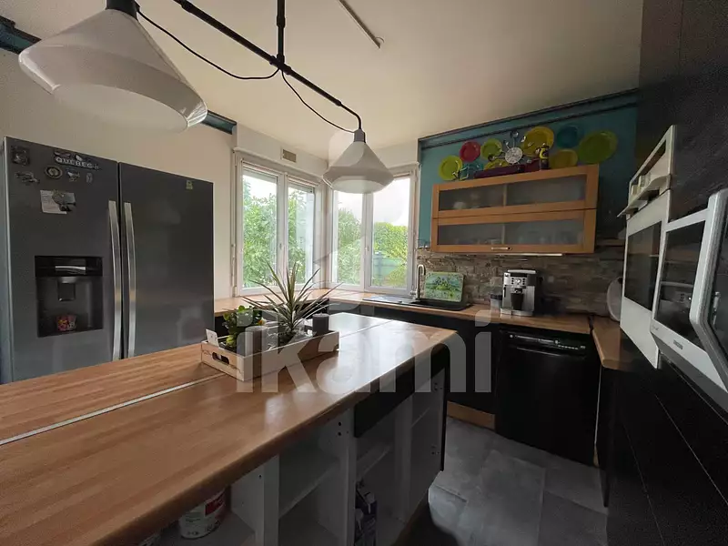 Maison, 168 m²