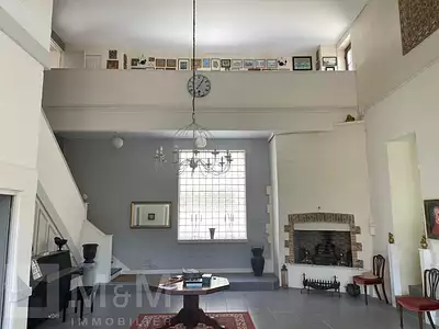 Maison, 640 m²