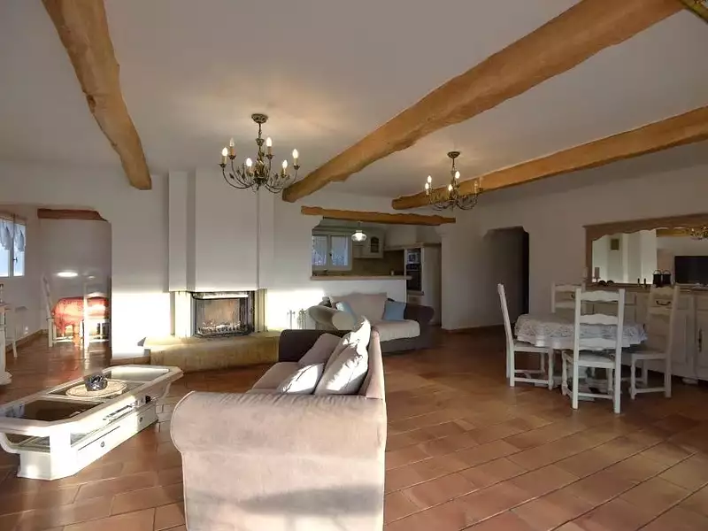 Maison, 208 m²