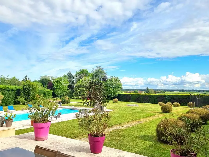 Maison, 245 m²