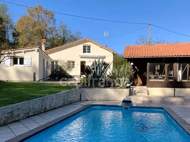 Maison, 143 m²