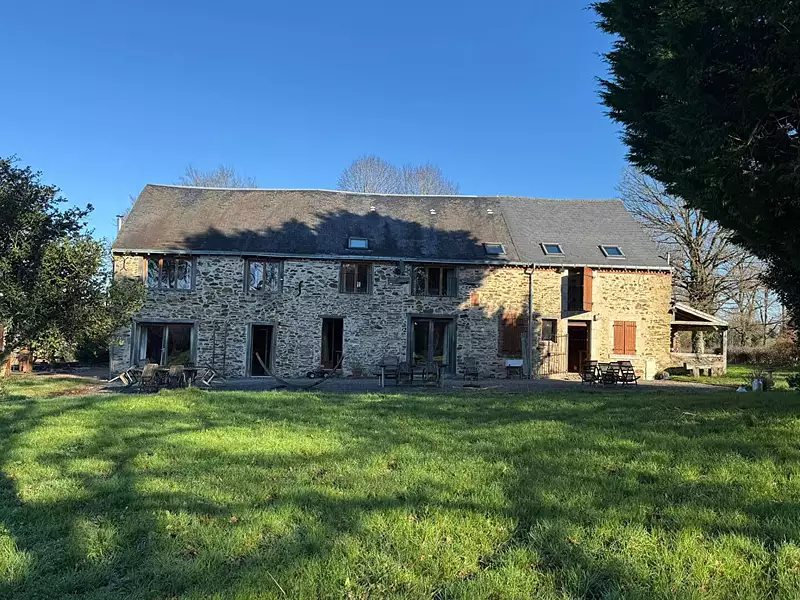 Maison, 280 m²