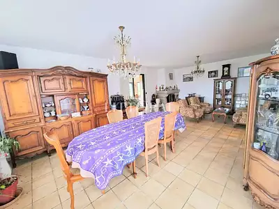 Maison, 214 m²