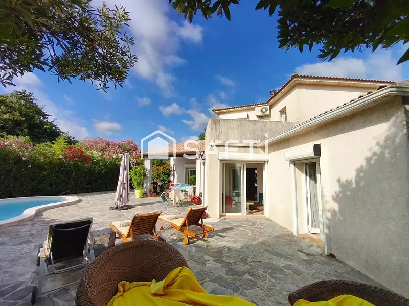 Maison, 156 m²