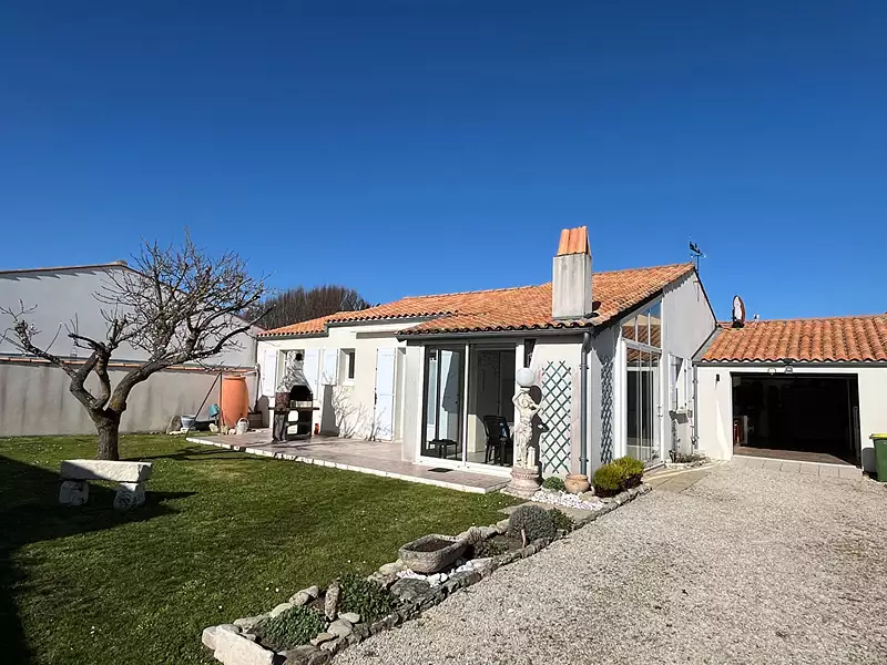Maison, 77 m²