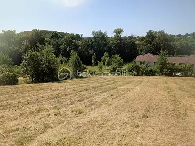 Terrain, 1 594 m²