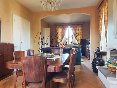 Maison, 233 m²