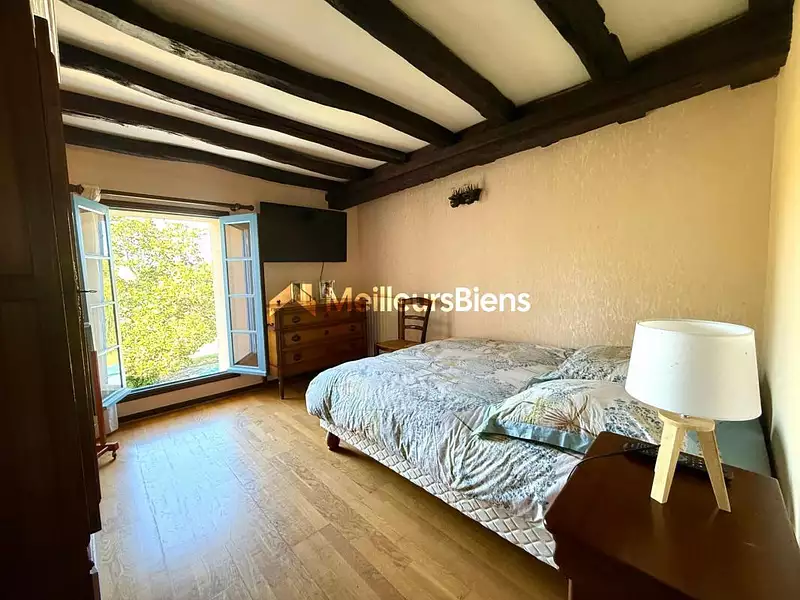 Maison, 248 m²
