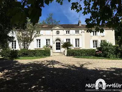 Maison, 233 m²