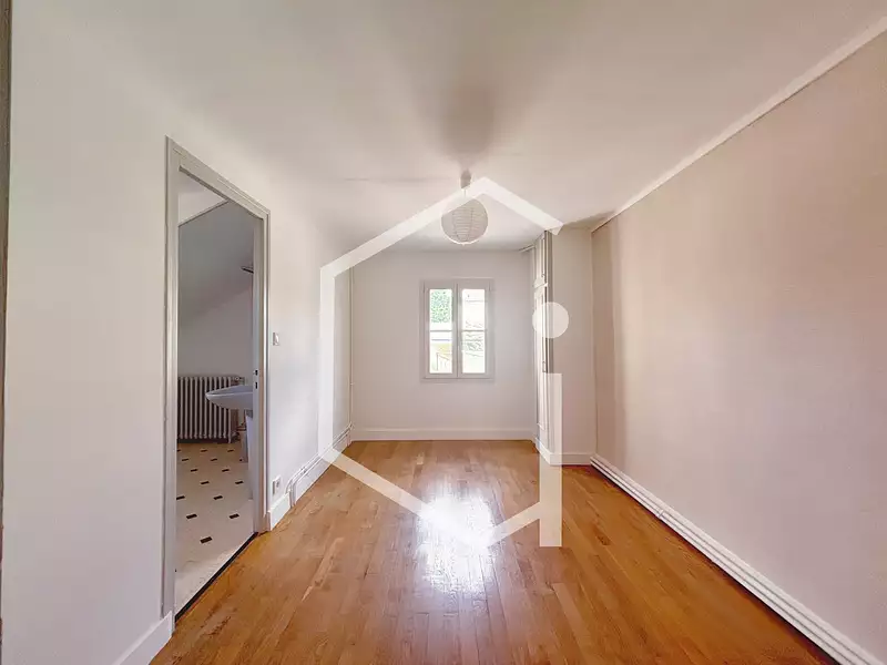Maison, 156 m²