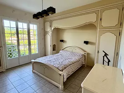 Maison, 275 m²