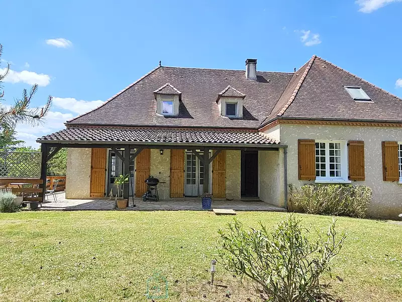 Maison, 304 m²