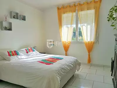 Maison, 242 m²
