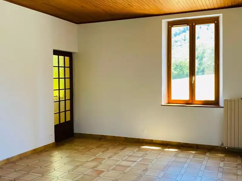 Maison, 196 m²