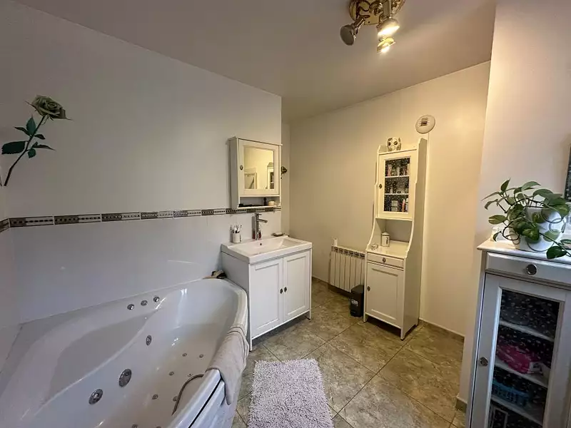 Maison, 167 m²